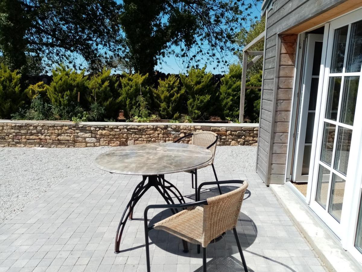Galerie, Tumulus De La Hogue Hotell Fontenay-le-Marmion Exteriör bild