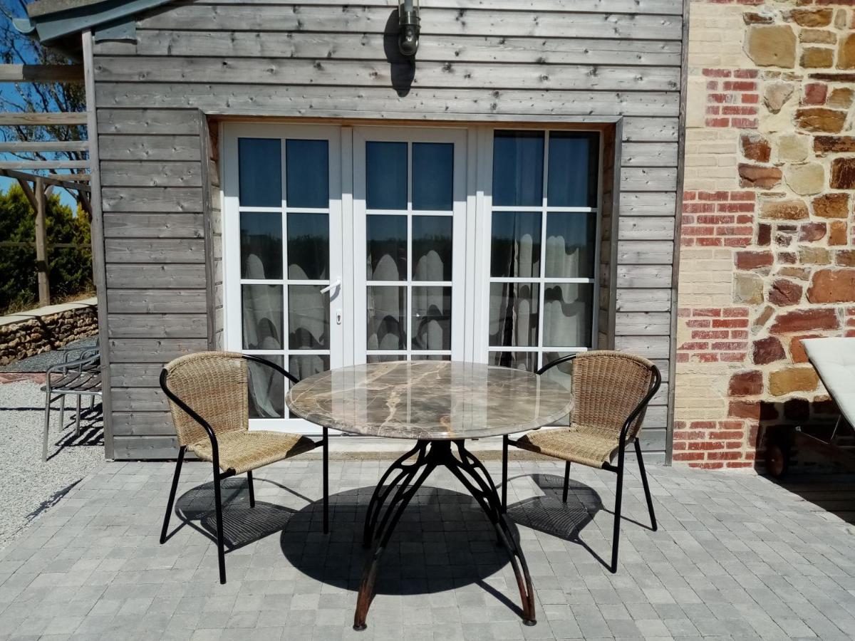 Galerie, Tumulus De La Hogue Hotell Fontenay-le-Marmion Exteriör bild