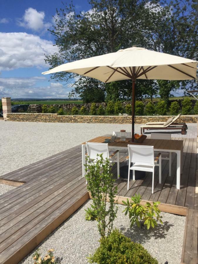 Galerie, Tumulus De La Hogue Hotell Fontenay-le-Marmion Exteriör bild
